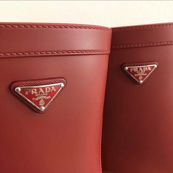 Red Prada Rain Boots Size 7 - Picture 6 of 10